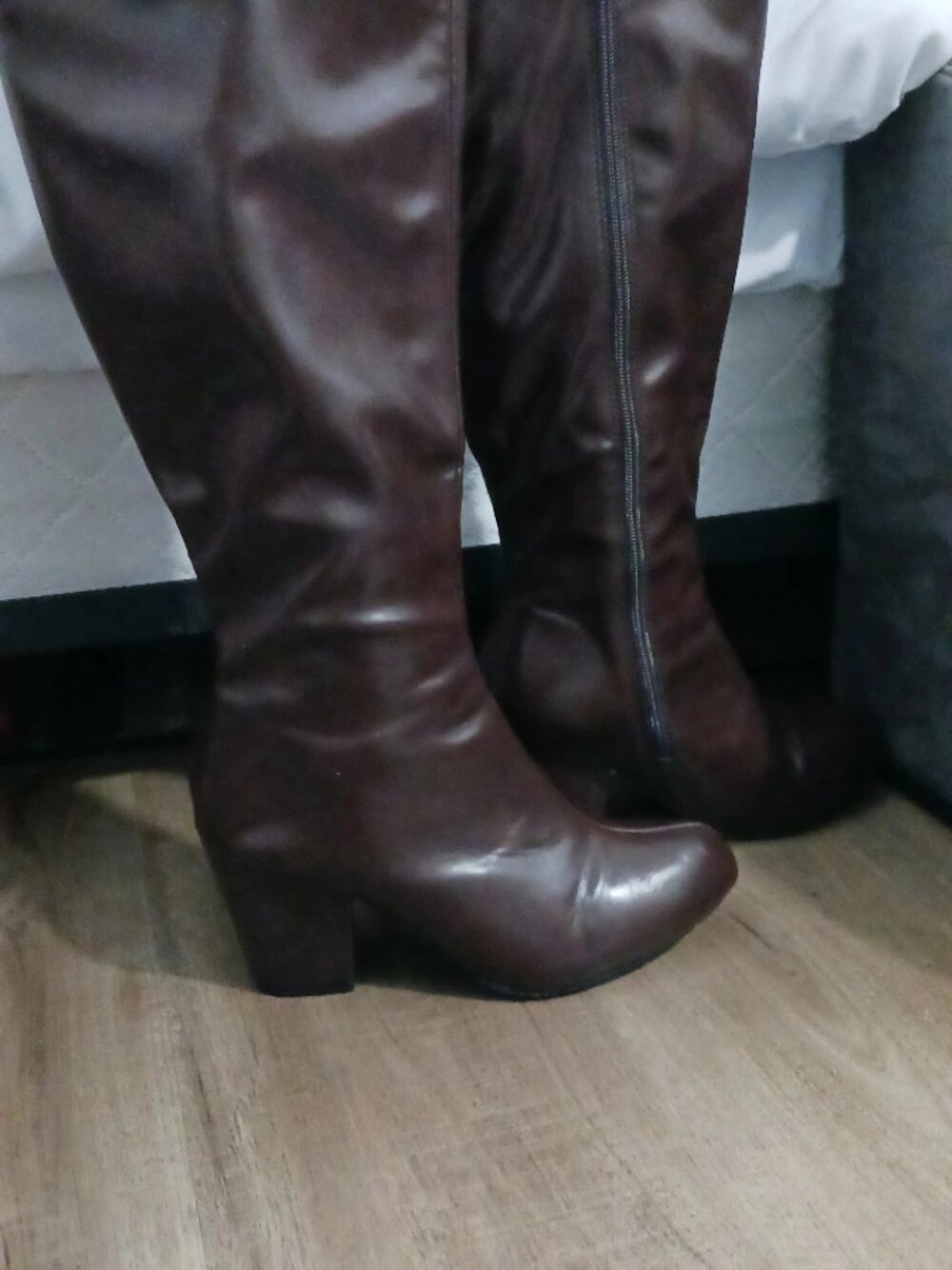 Knee high boots - Picture 6 of 7